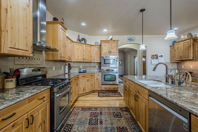 998 Crown Court, Grand Junction, CO 81505