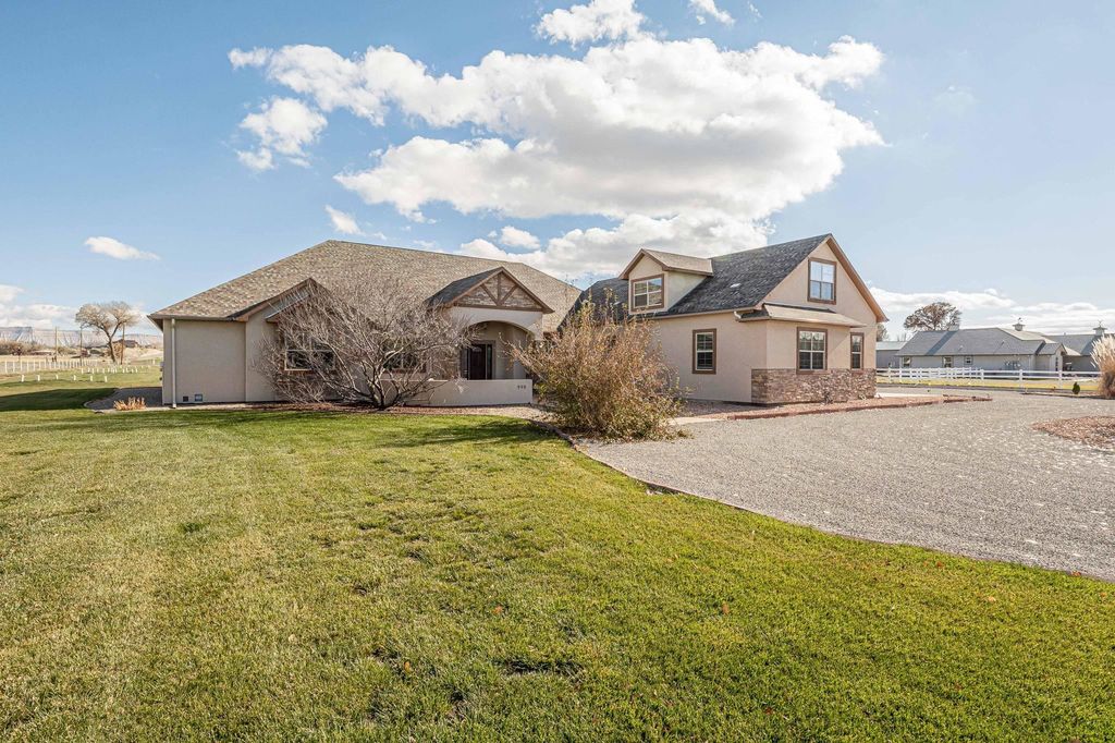 998 Crown Court, Grand Junction, CO 81505