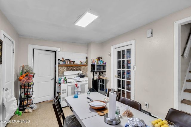 15 Avenue A Avenue, Freehold, NJ 07728