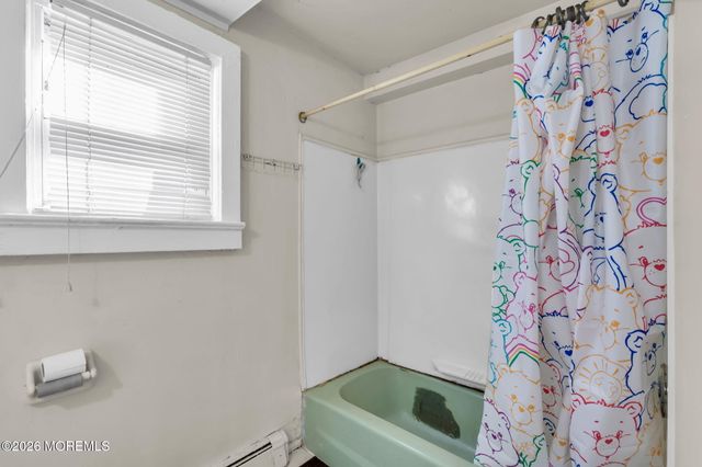 15 Avenue A Avenue, Freehold, NJ 07728