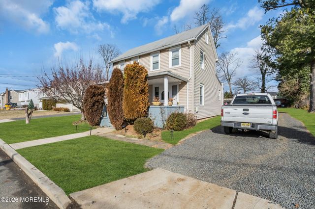 15 Avenue A Avenue, Freehold, NJ 07728