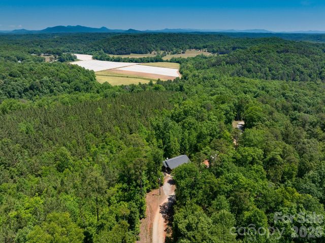 419 Travelers Rest Lane, Rutherfordton, NC 28139