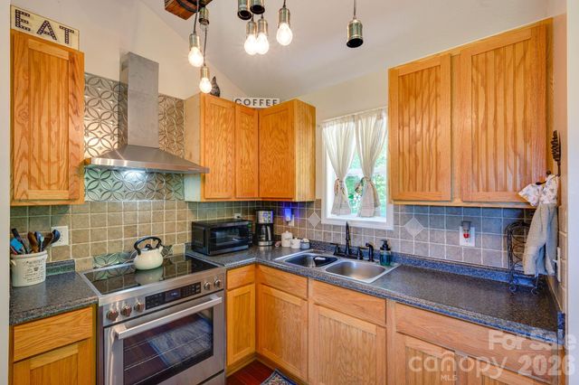 419 Travelers Rest Lane, Rutherfordton, NC 28139
