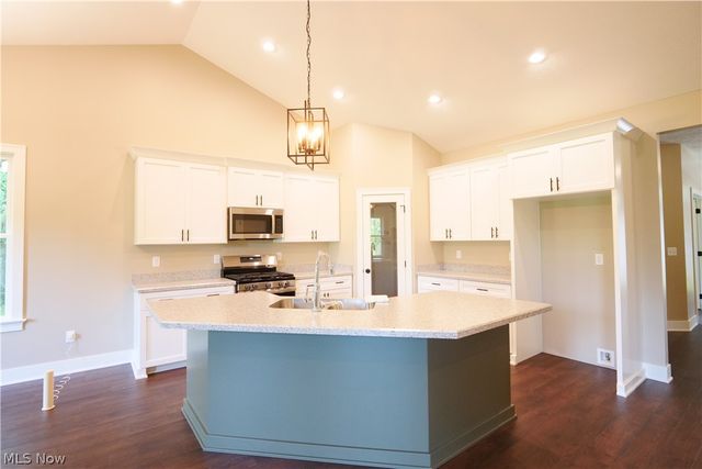 1227 Bell Road, Chagrin Falls, OH 44022