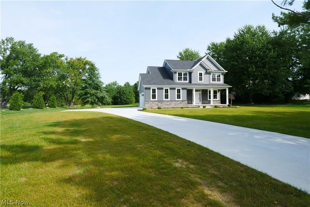 1227 Bell Road, Chagrin Falls, OH 44022