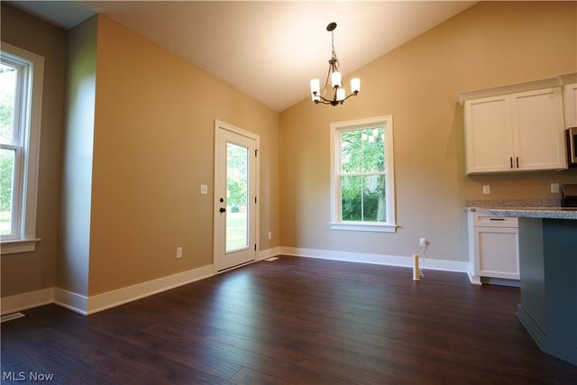 1227 Bell Road, Chagrin Falls, OH 44022
