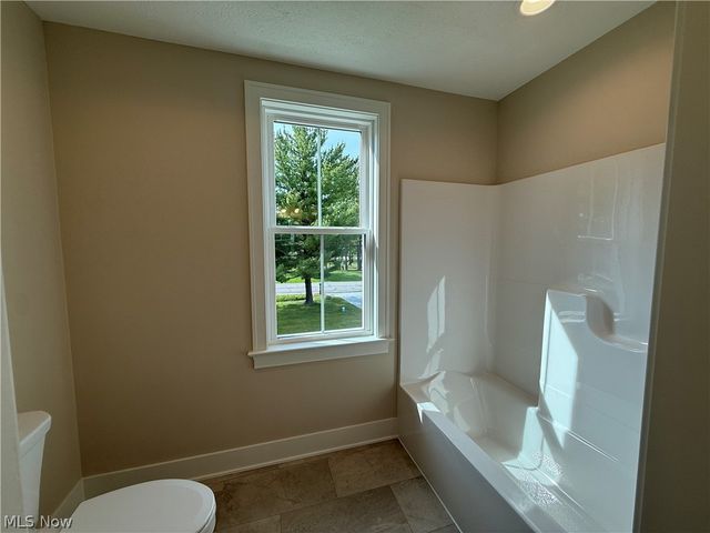 1227 Bell Road, Chagrin Falls, OH 44022