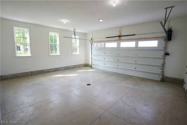 1227 Bell Road, Chagrin Falls, OH 44022