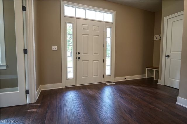 1227 Bell Road, Chagrin Falls, OH 44022