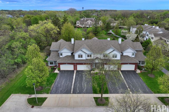 703 Owl Creek Lane, Gurnee, IL 60031