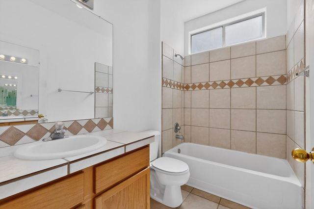 235 Glenridge Park Lane NE, Albuquerque, NM 87123