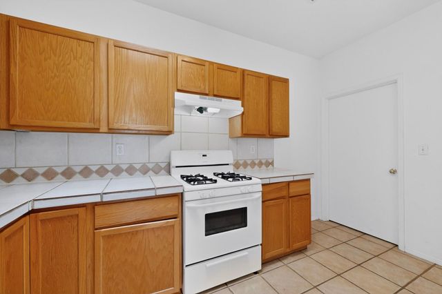 235 Glenridge Park Lane NE, Albuquerque, NM 87123
