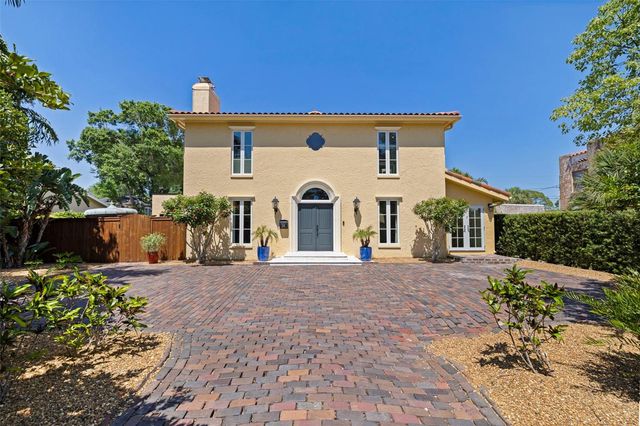 1101 JUNGLE AVENUE N, St Petersburg, FL 33710