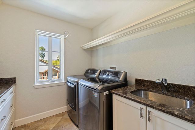 1101 JUNGLE AVENUE N, St Petersburg, FL 33710