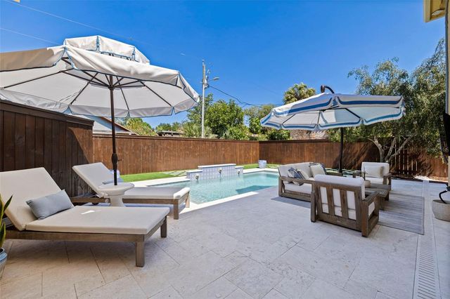 1101 JUNGLE AVENUE N, St Petersburg, FL 33710