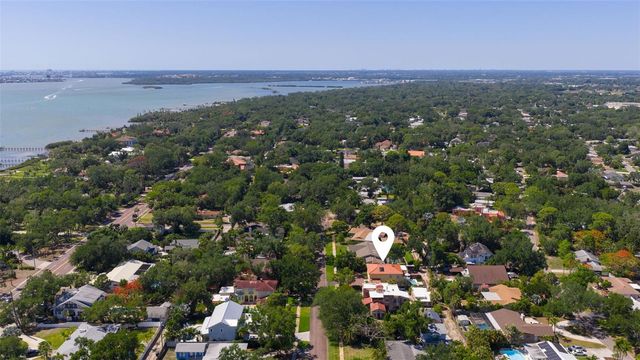 1101 JUNGLE AVENUE N, St Petersburg, FL 33710