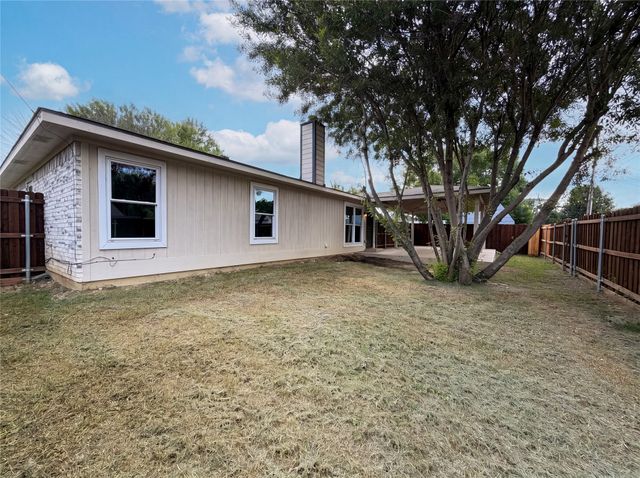 10304 Pondwood Drive, Dallas, TX 75217