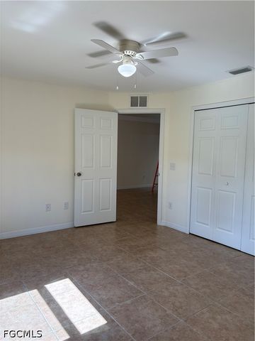 1117 SW 8th PL, Cape Coral, FL 33991