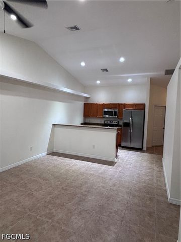 1117 SW 8th PL, Cape Coral, FL 33991