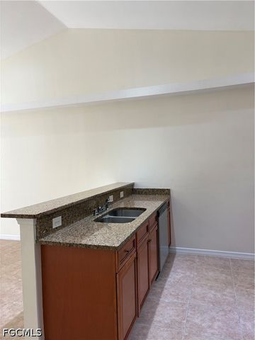 1117 SW 8th PL, Cape Coral, FL 33991