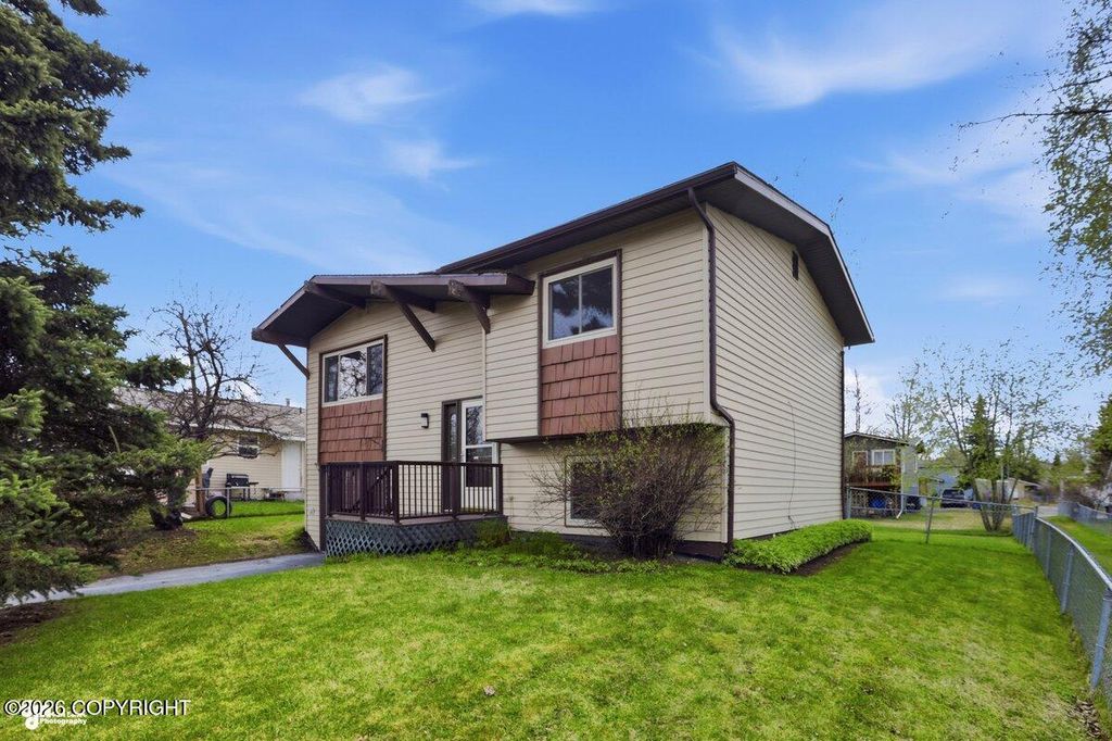 3604 E 18 Avenue, Anchorage, AK 99508