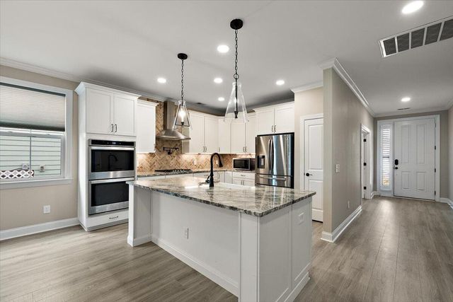 656 Yellow Leaf Lane, Summerville, SC 29486