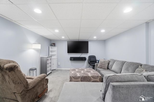5902 N Lafayette Street, Dearborn Heights, MI 48127