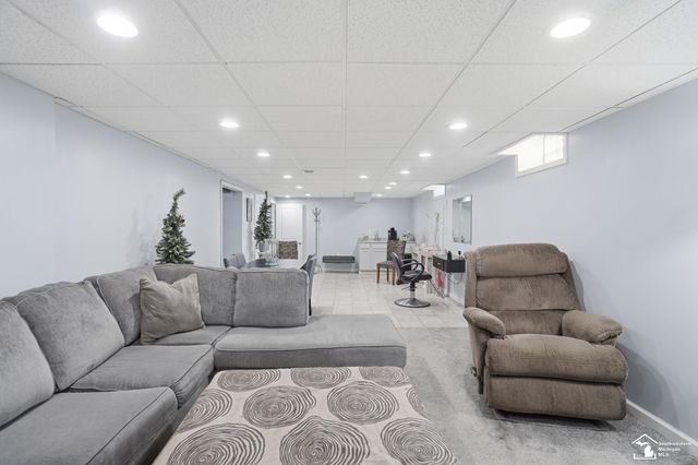 5902 N Lafayette Street, Dearborn Heights, MI 48127