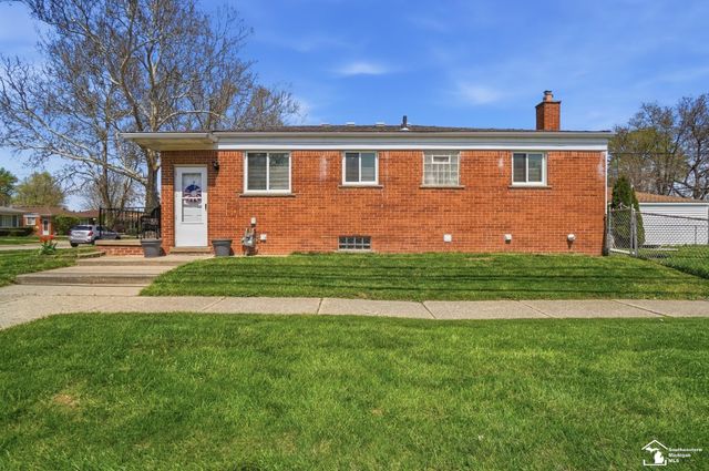 5902 N Lafayette Street, Dearborn Heights, MI 48127