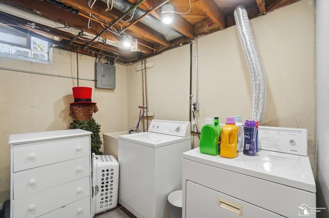 5902 N Lafayette Street, Dearborn Heights, MI 48127