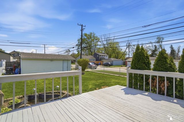 5902 N Lafayette Street, Dearborn Heights, MI 48127