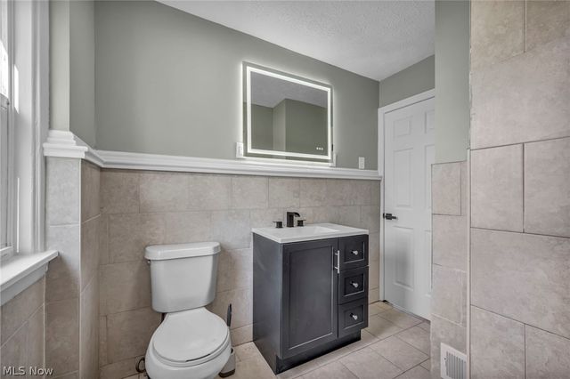 800 Independence Avenue, Akron, OH 44310