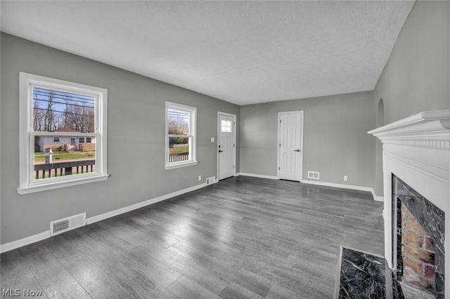 800 Independence Avenue, Akron, OH 44310