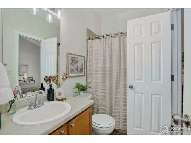 5605 Mount Sanitas Ave, Longmont, CO 80503