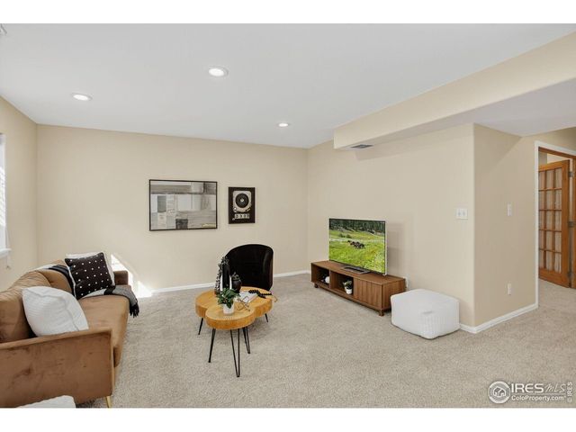 5605 Mount Sanitas Ave, Longmont, CO 80503