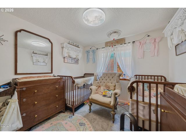 1202 N 1ST Ave, Rockaway Beach, OR 97136