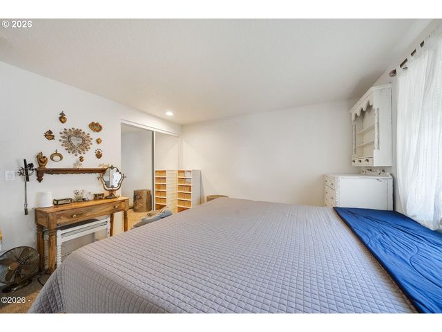 1202 N 1ST Ave, Rockaway Beach, OR 97136