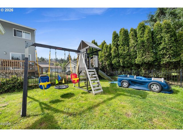 1202 N 1ST Ave, Rockaway Beach, OR 97136