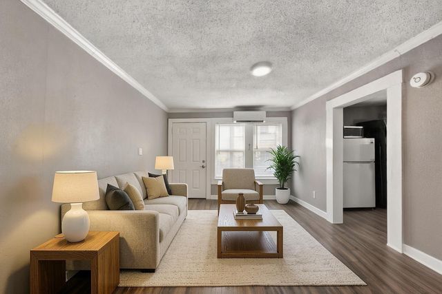 1401 Collier Street A, Houston, TX 77023