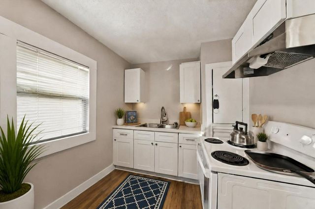 1401 Collier Street A, Houston, TX 77023