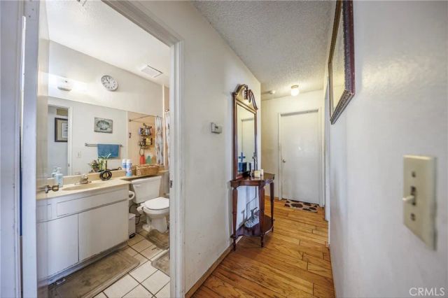 11332 Strathern, Sun Valley, CA 91352