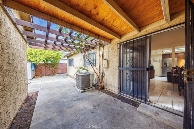 11332 Strathern, Sun Valley, CA 91352