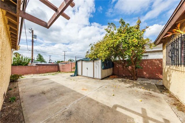 11332 Strathern, Sun Valley, CA 91352