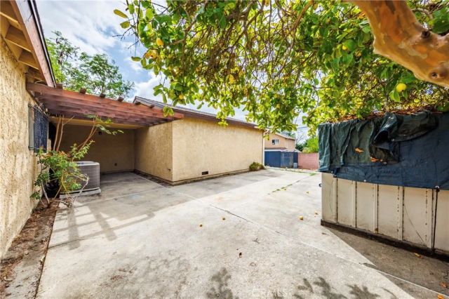 11332 Strathern, Sun Valley, CA 91352