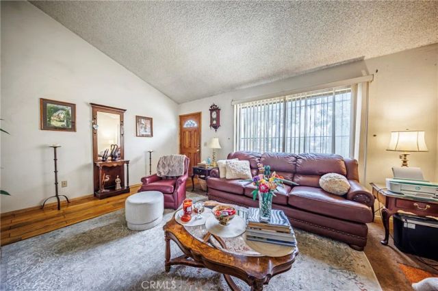 11332 Strathern, Sun Valley, CA 91352