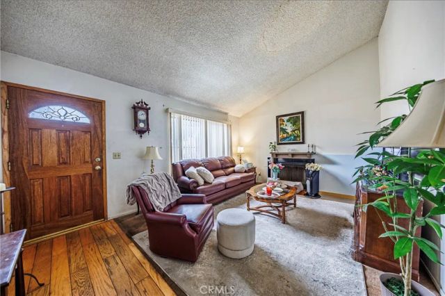 11332 Strathern, Sun Valley, CA 91352