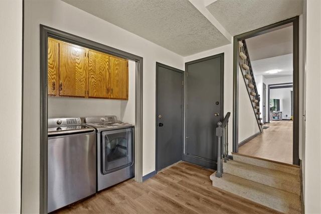 14609 Laquinta Drive, Grandview, MO 64030