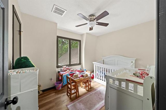 14609 Laquinta Drive, Grandview, MO 64030