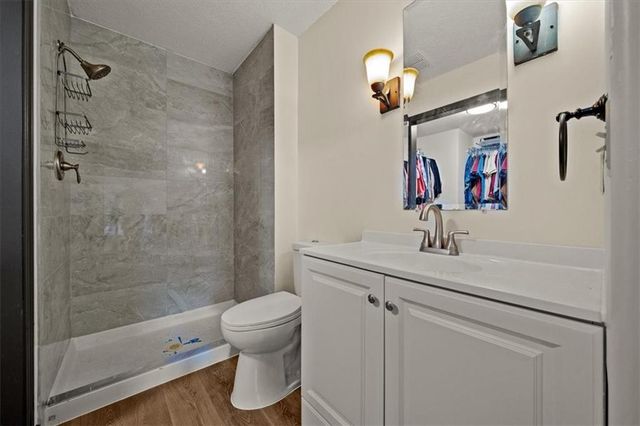 14609 Laquinta Drive, Grandview, MO 64030