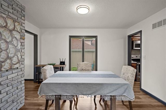 14609 Laquinta Drive, Grandview, MO 64030